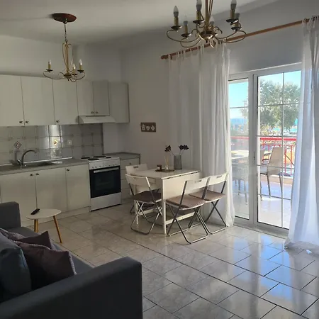 Sophies Sea View Touzla Apartment *