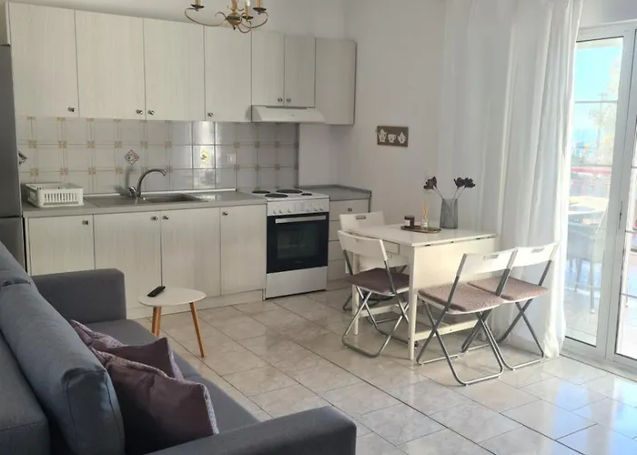 Апартаменты Sophies Sea View Touzla