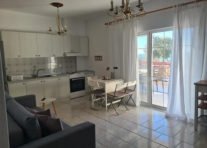 Sophies Sea View Touzla Апартаменты *